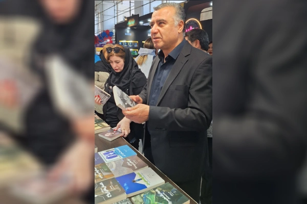 حضور نشر سفیر در نمایشگاه